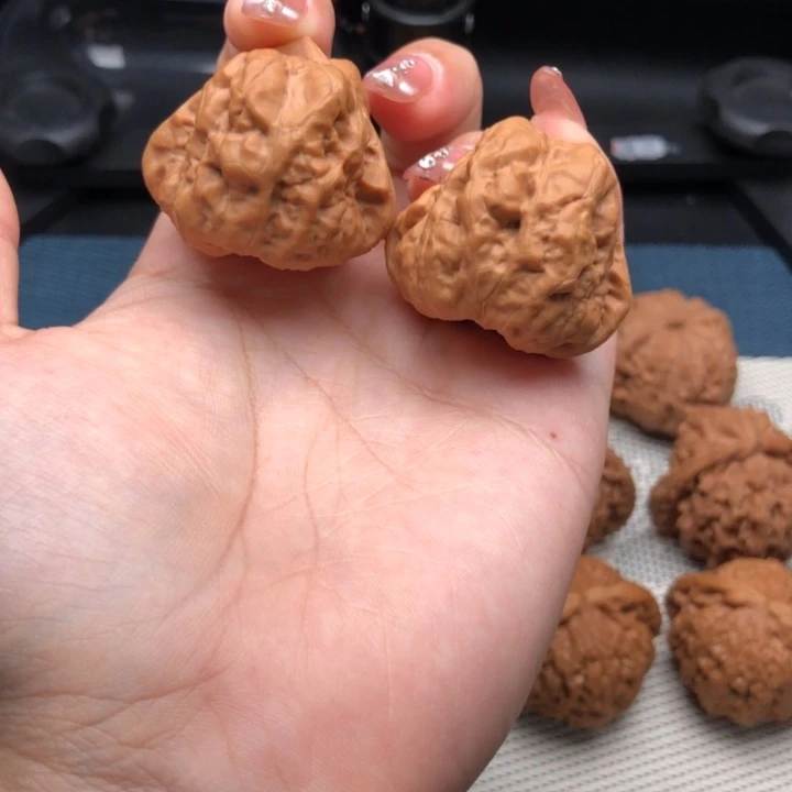 文玩核桃吊坠37尺寸三角娃