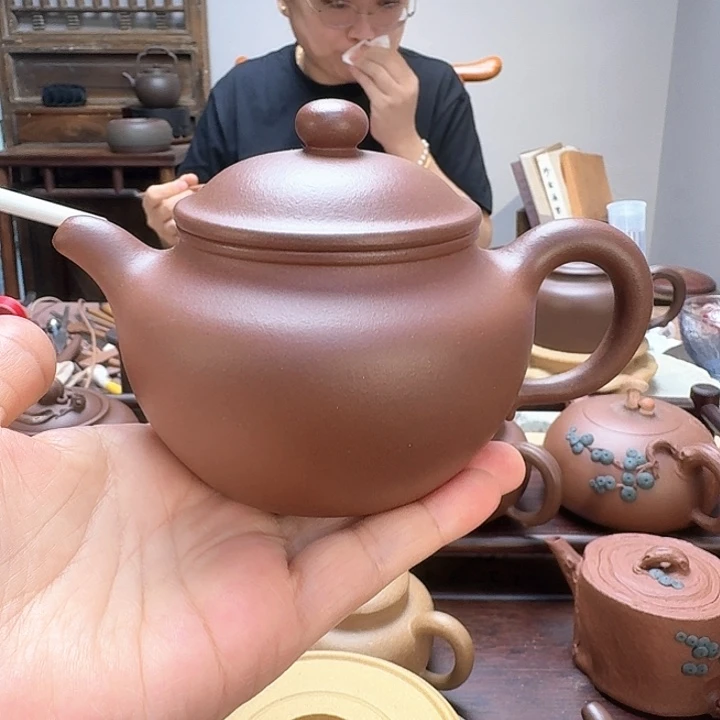 茶壶底槽青精工半手莲子壶（220 C C）