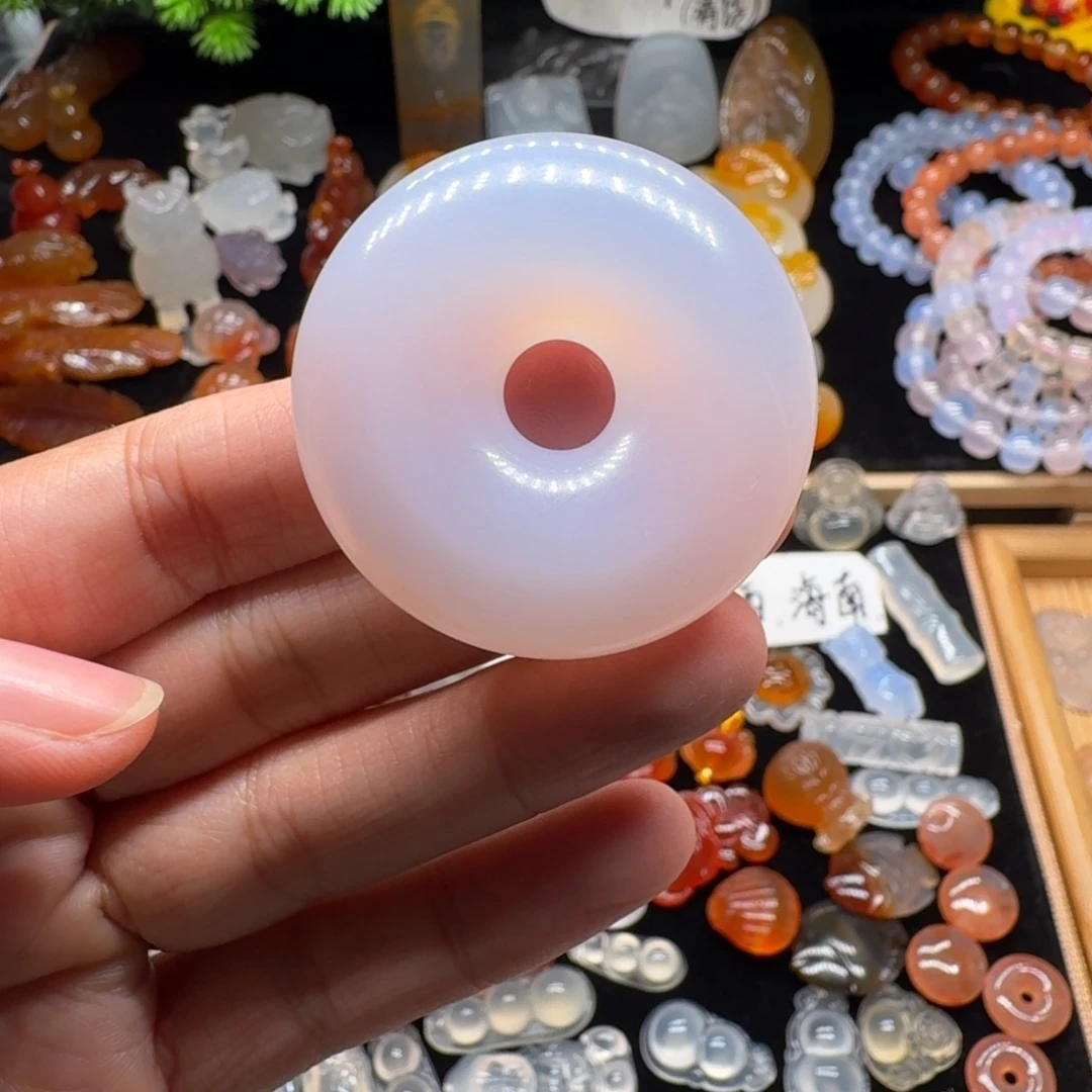 食***客玛瑙/玉髓未镶嵌颈饰