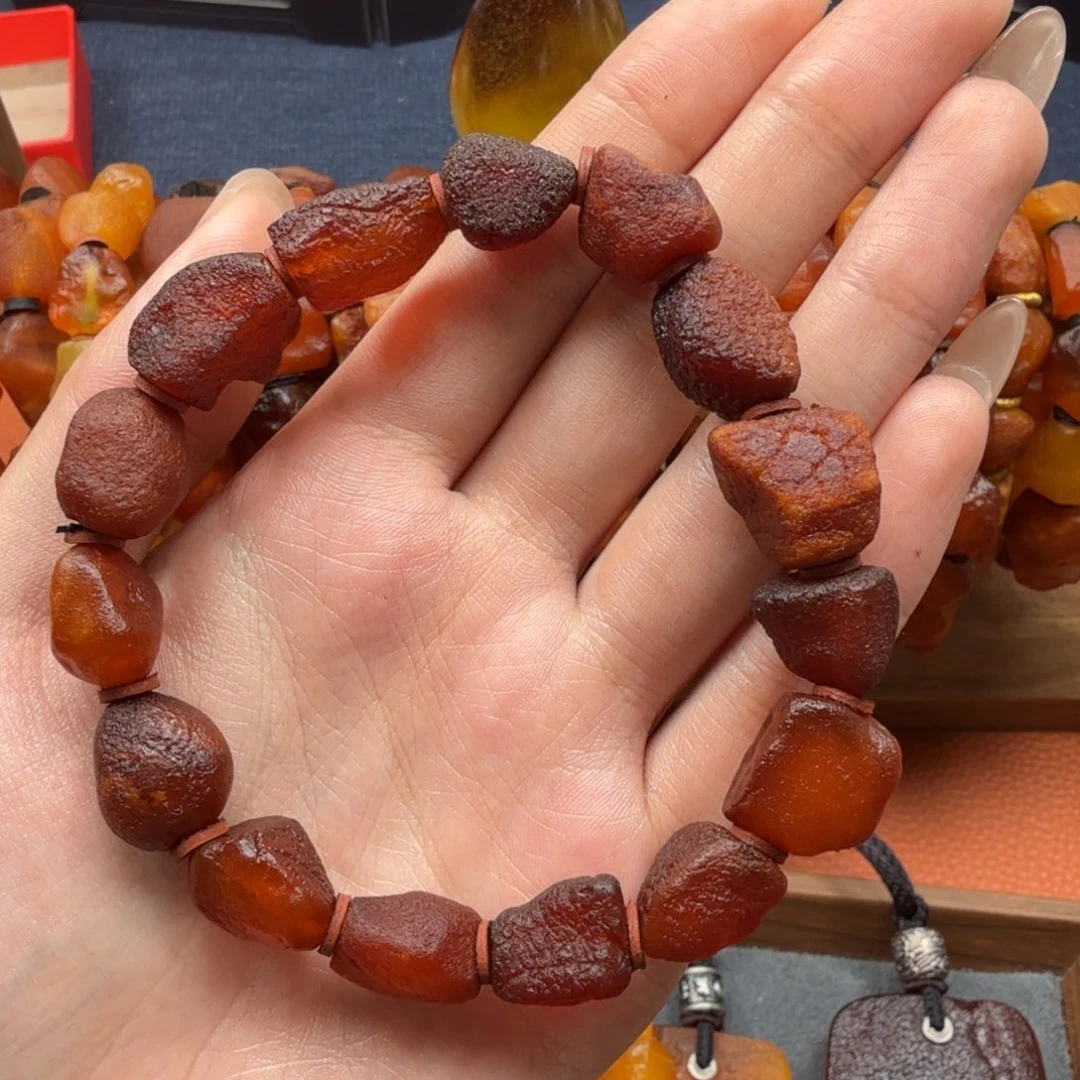 蜜蜡未镶嵌吊坠(赠链)