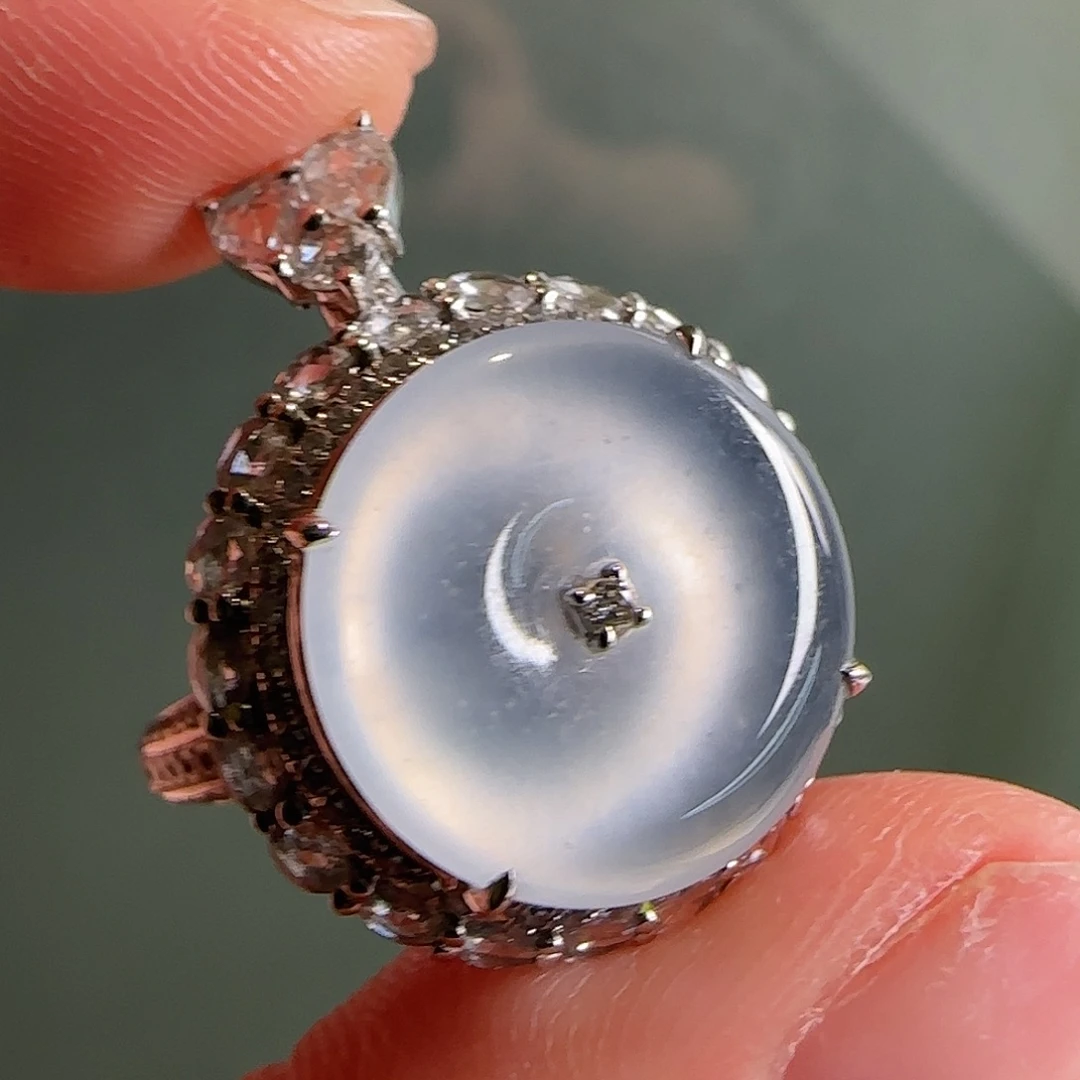 翡翠18K金镶嵌戒指天然翡翠