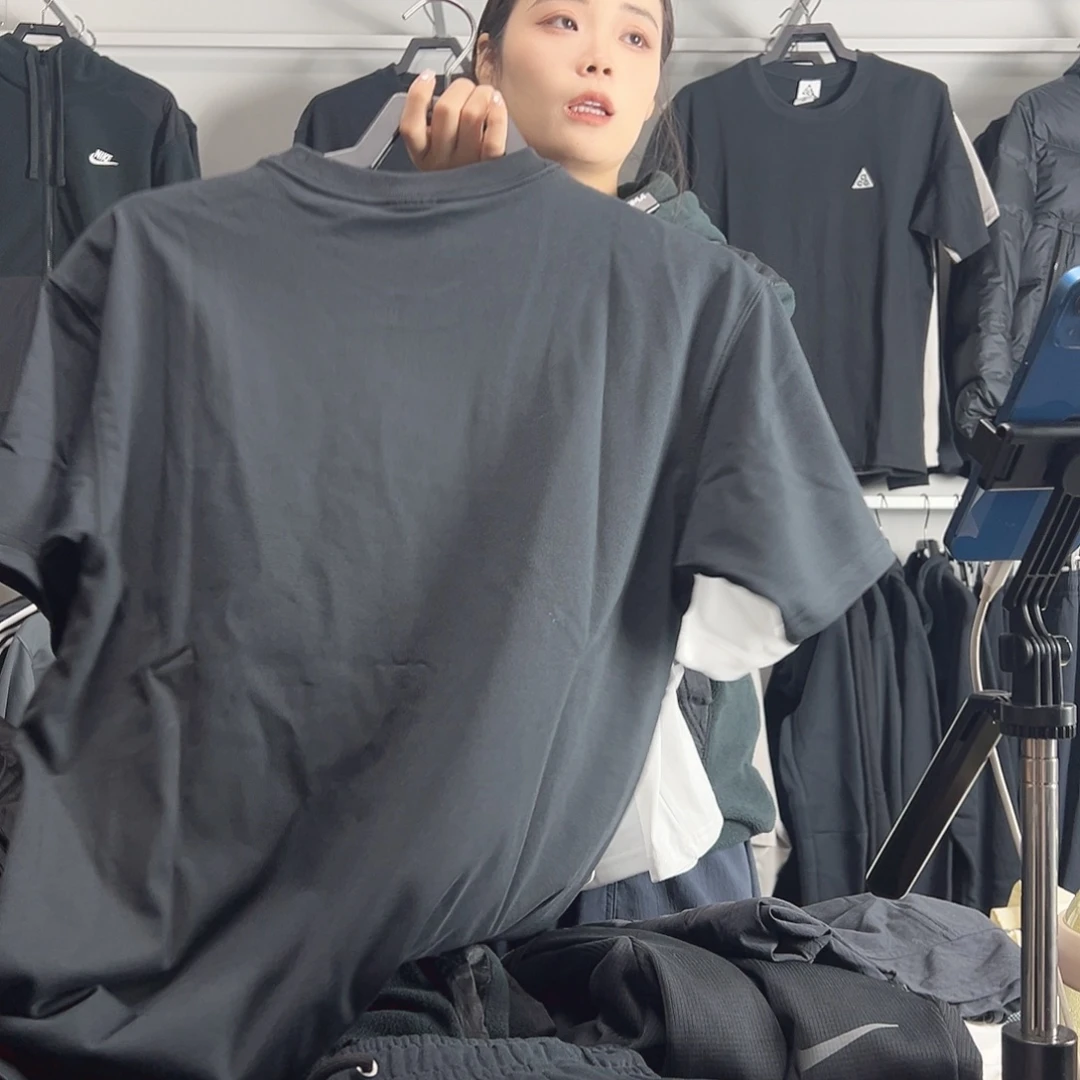 1816黑色短袖M码130-150斤不退换