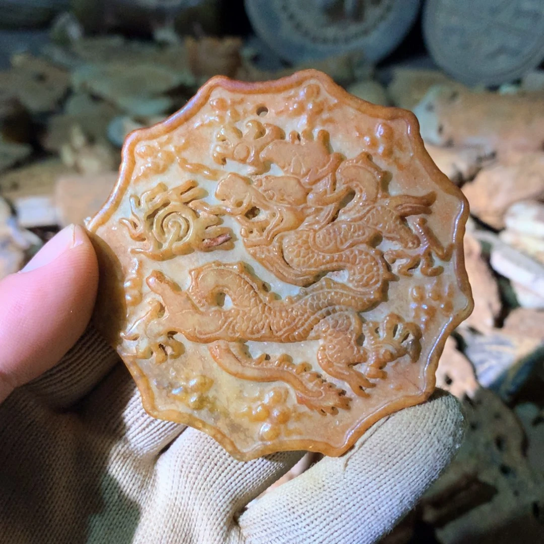 和田玉未镶嵌挂件