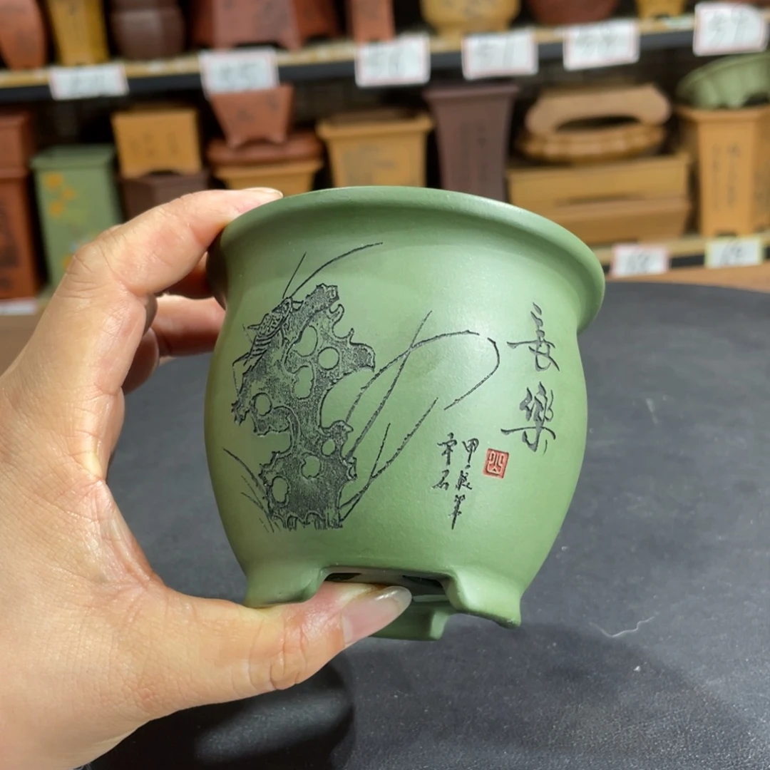 紫砂花盆紫砂花盆在这里