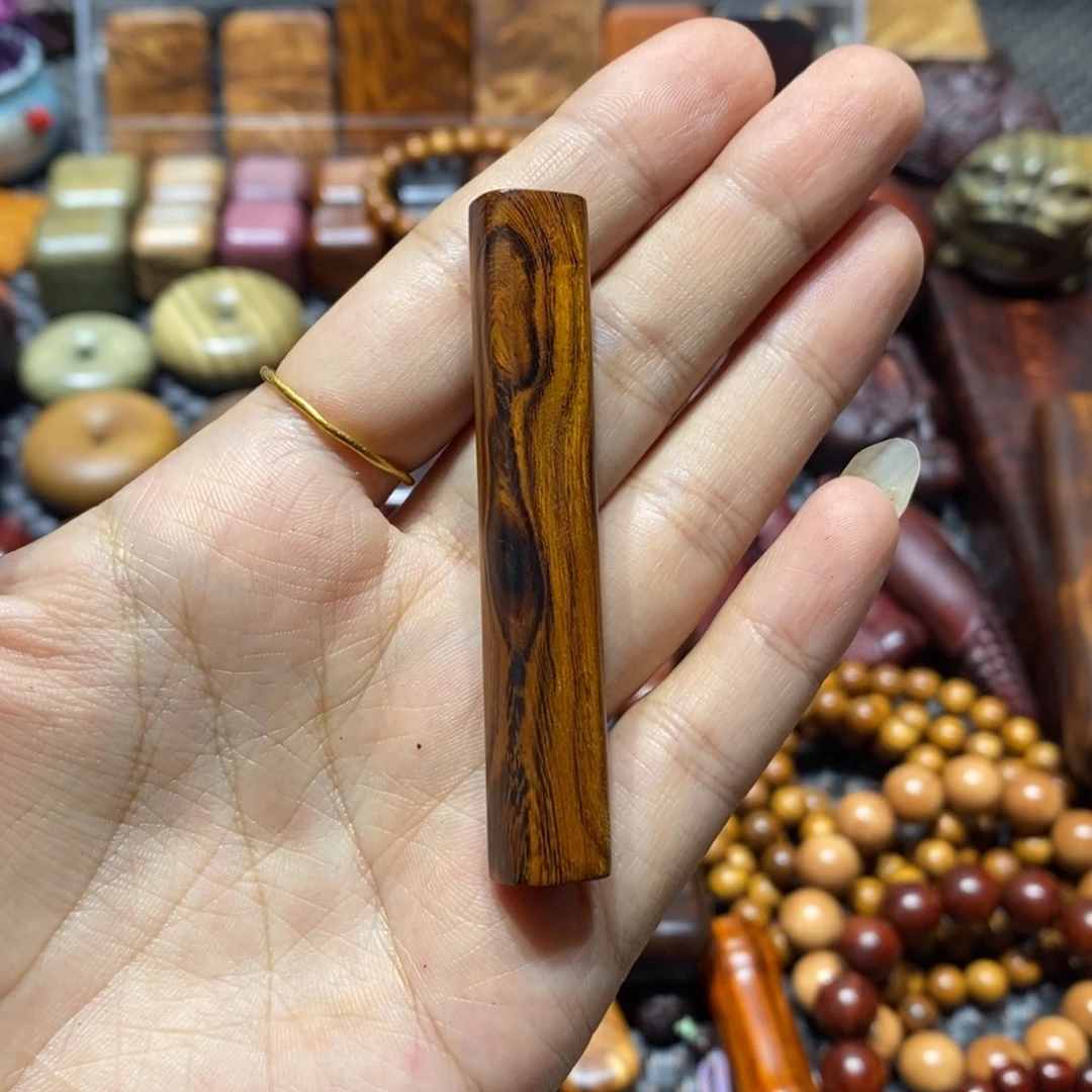 耀***屋木美沙瑕疵木块一个