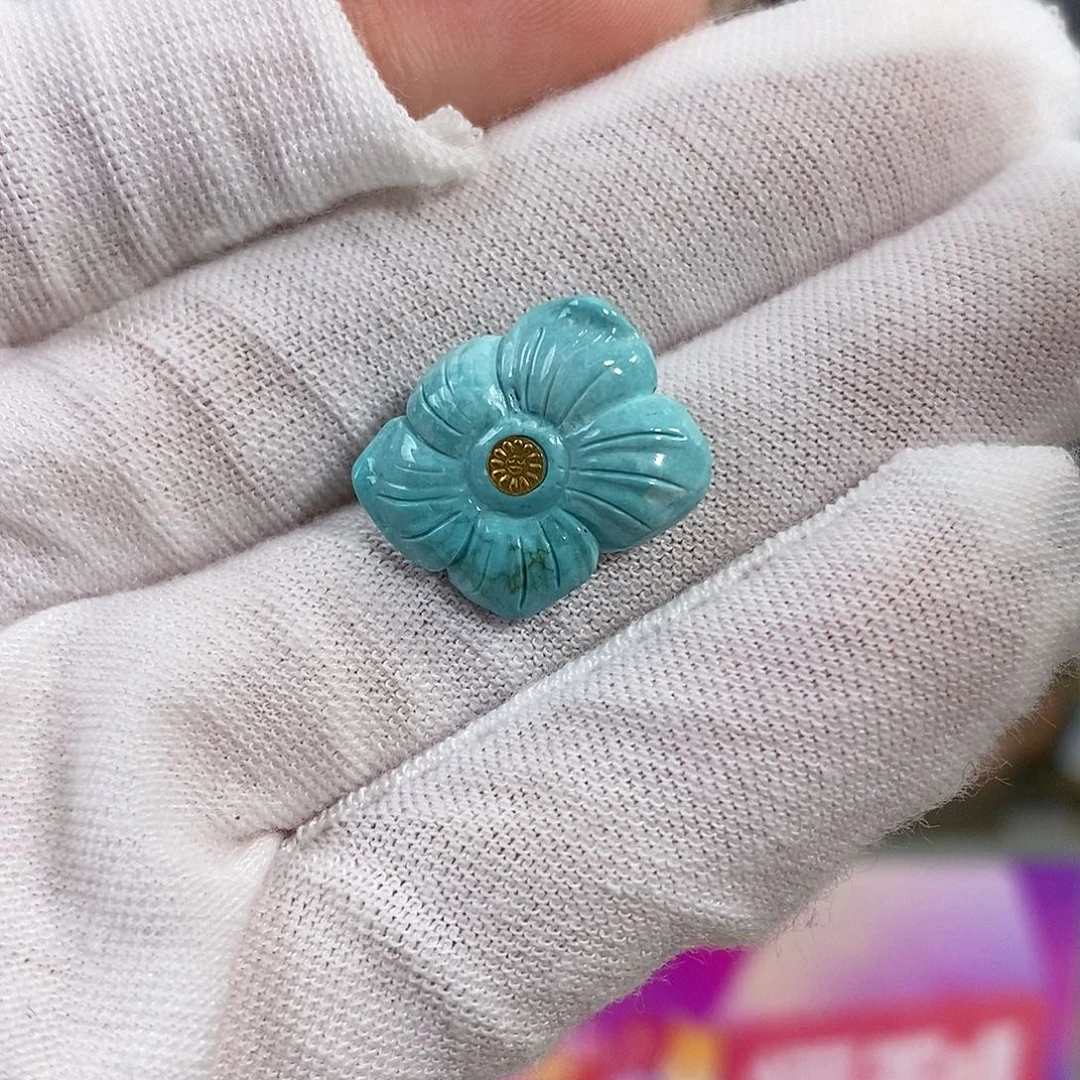 绿松石未镶嵌珠宝奇石