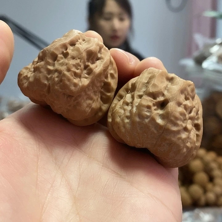 文玩核桃把件37.5蛤蟆头红皮