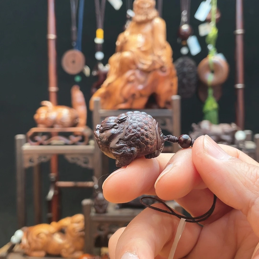 檀香紫檀（小叶紫檀）金蟾