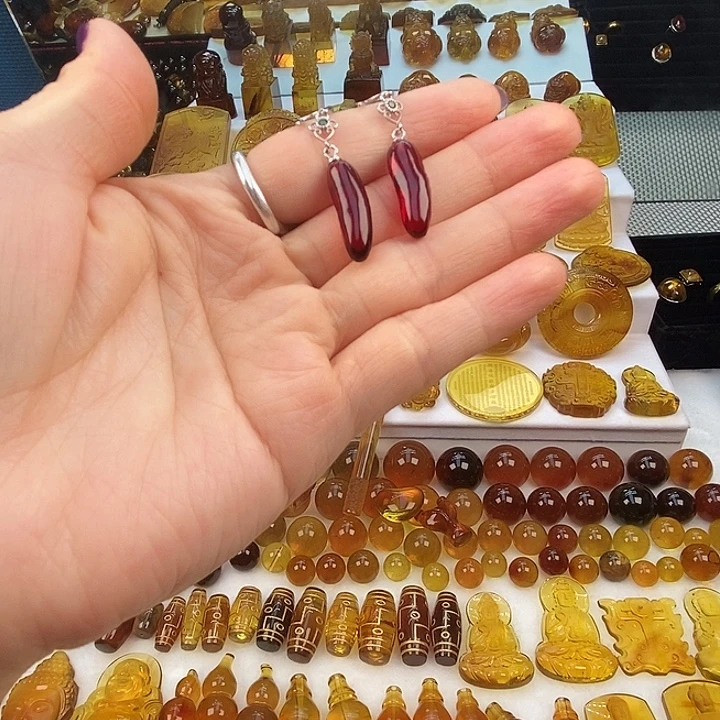琥珀未镶嵌吊坠(不含链)天然缅甸琥珀血珀玻璃底净水耳坠
