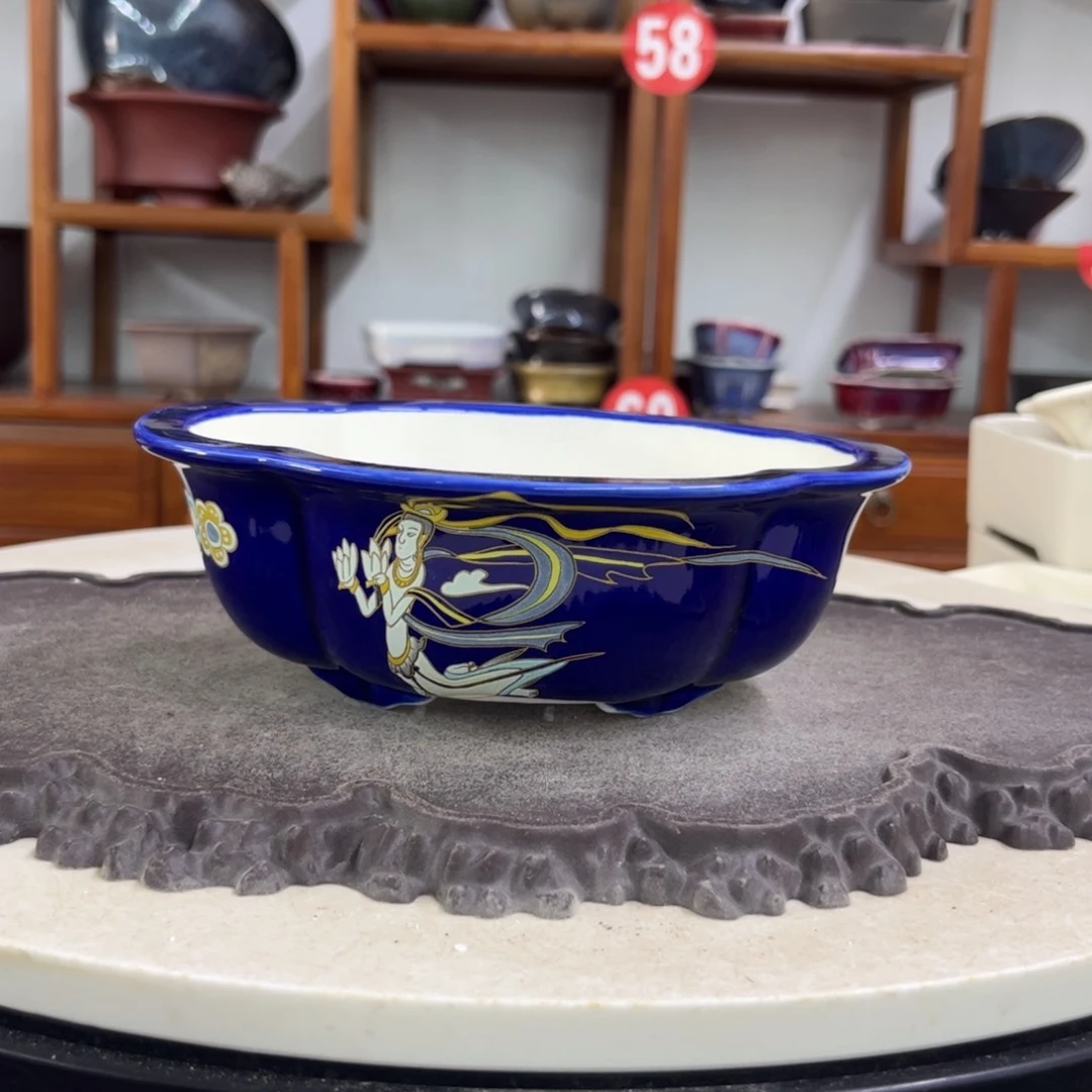 紫砂花盆瑕疵6.5-18.5-15.5。