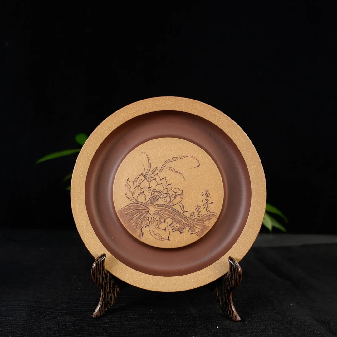 GS40-031   宜兴手工紫砂  莲花刻绘干泡台