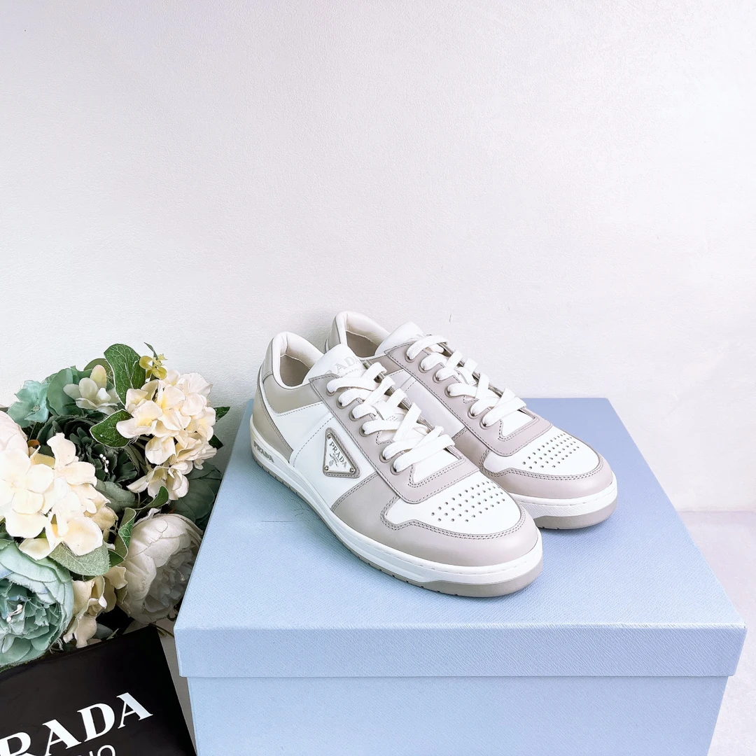 全新未使用 Prada/普拉达 板鞋/40.5码/Xsp32076