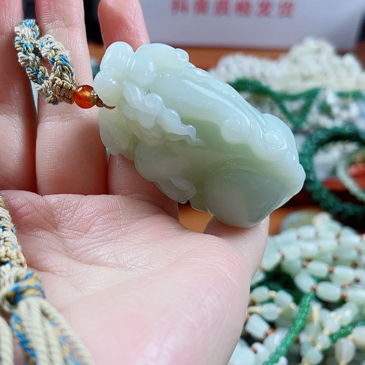 和田玉未镶嵌挂件