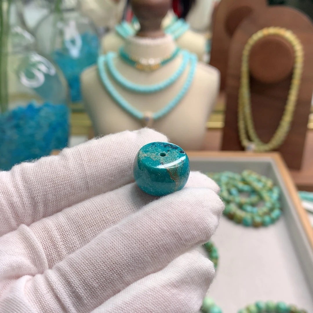 绿松石未镶嵌饰品