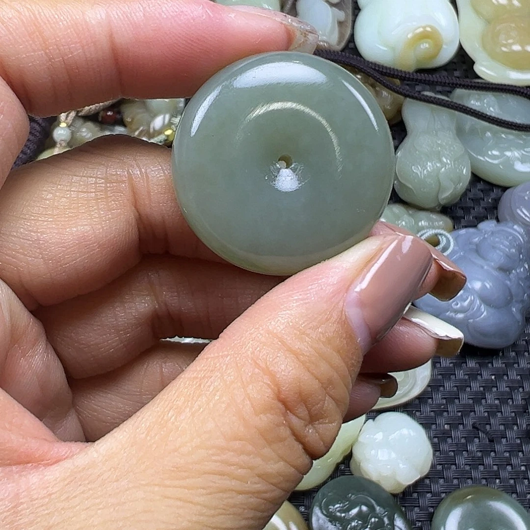 和田玉未镶嵌颈饰卡29.7