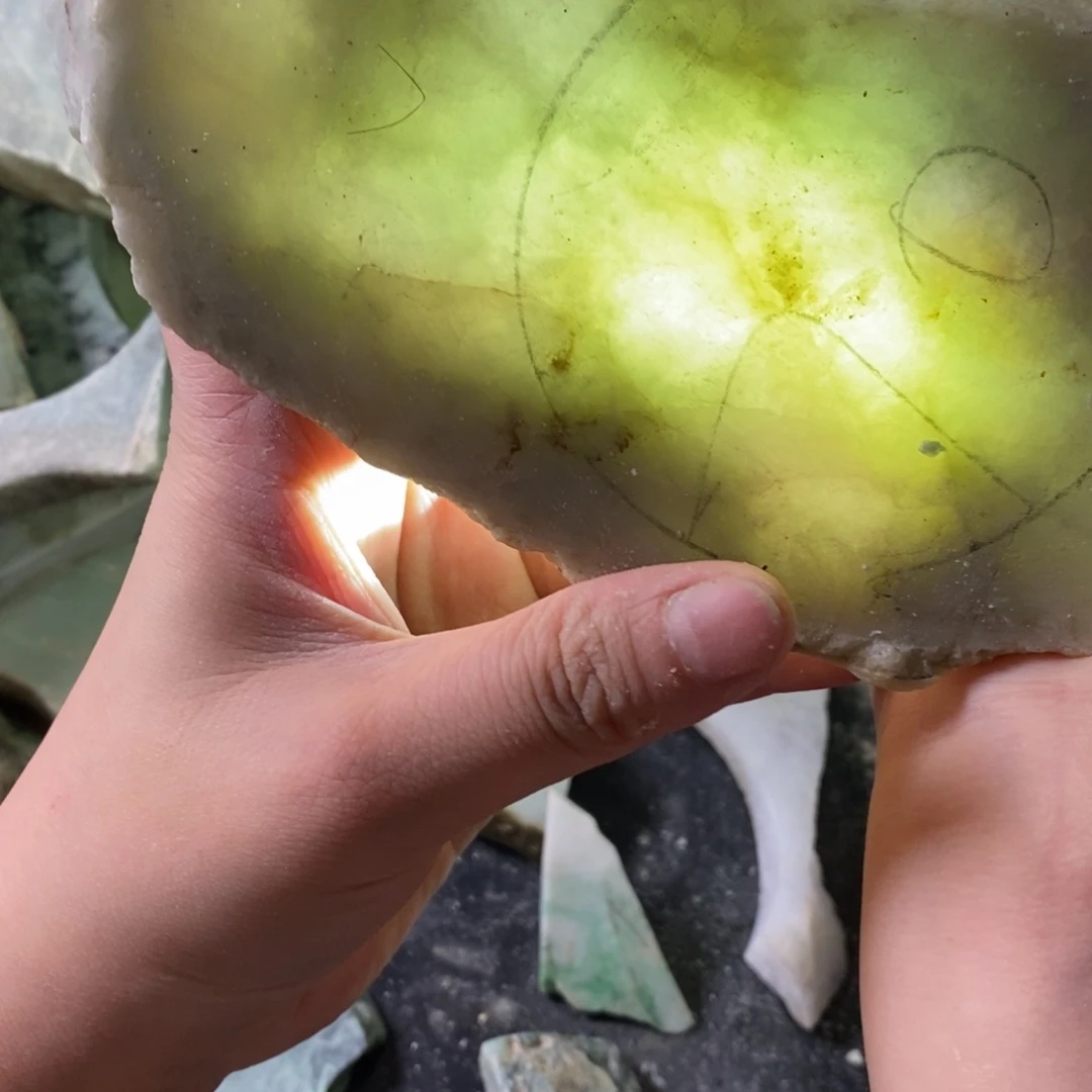 颈饰未镶嵌翡翠天然翡翠