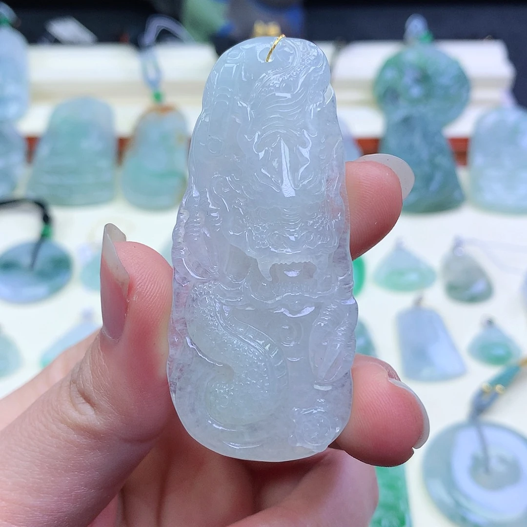 翡翠颈饰未镶嵌吊坠