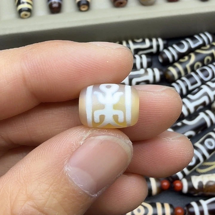 玛瑙/玉髓散珠贵人 10