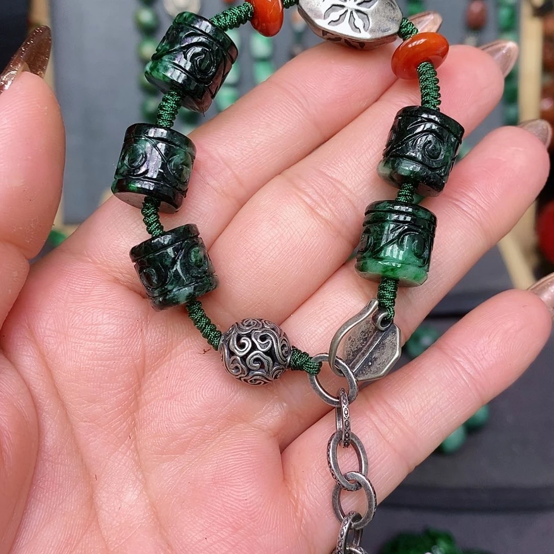 翡翠手链未镶嵌漂亮美眉