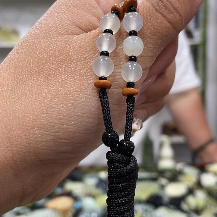 蛇纹石玉未镶嵌吊坠链子