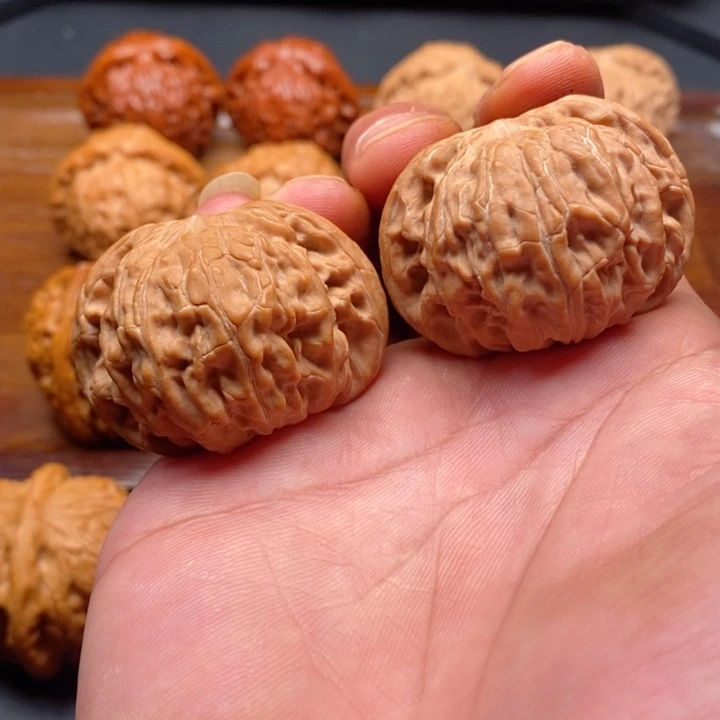 文玩核桃吊坠磨盘全品42不差尺