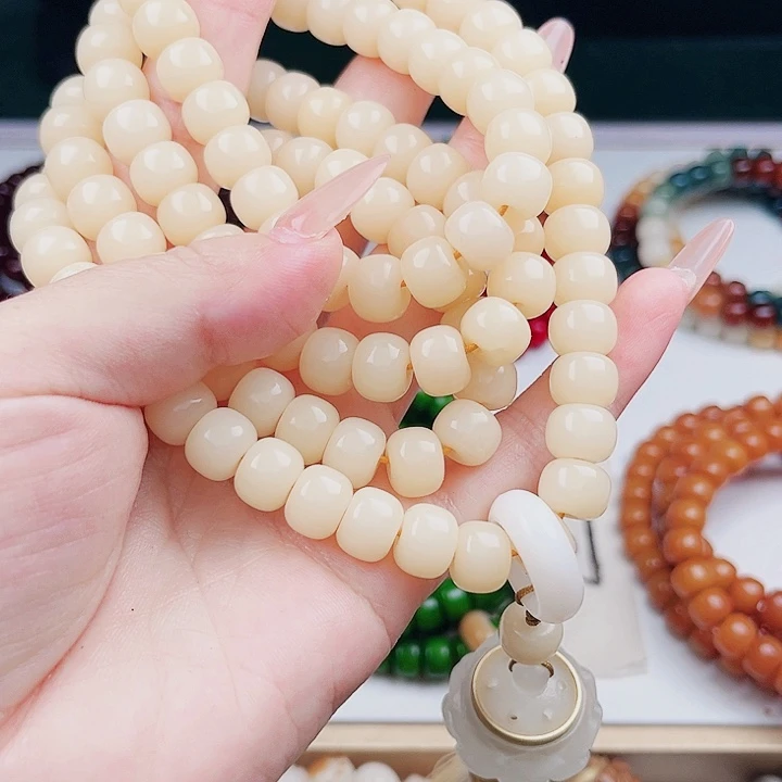 吊坠菩提根/象牙果