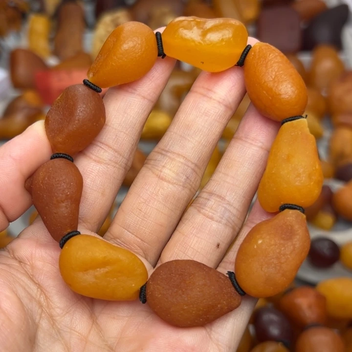 琥珀颈饰未镶嵌天然蜜蜡