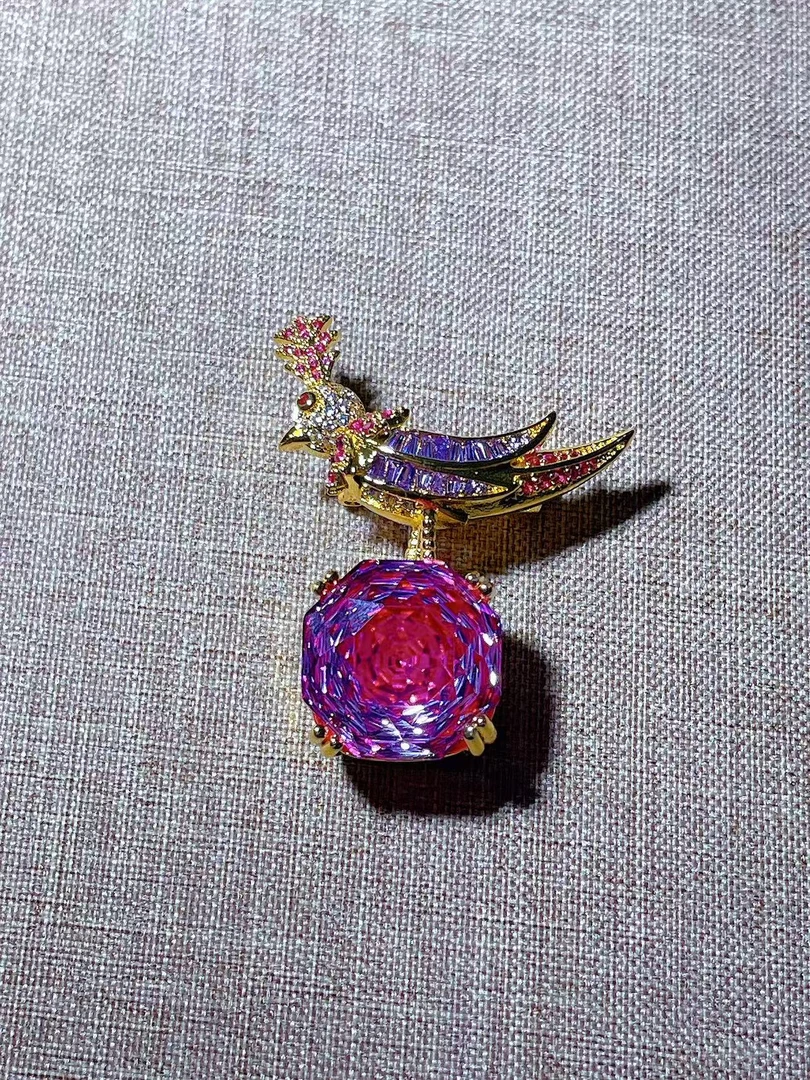 胸针 璀璨精美Tbbo20-24