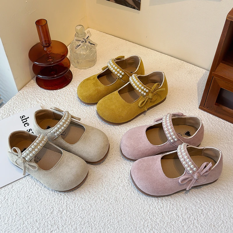 女童皮鞋2025春季新款儿童软底浅口小公主鞋韩版珍珠宝宝甜美单鞋