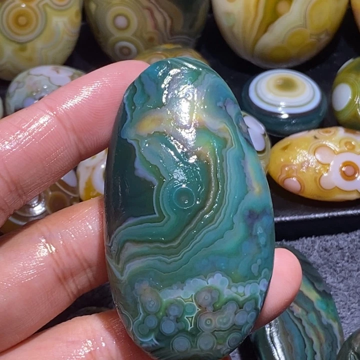 玛瑙/玉髓未镶嵌珠宝奇石145