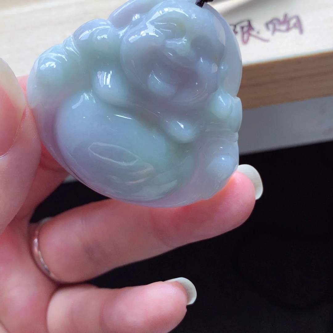 翡翠颈饰未镶嵌吊坠