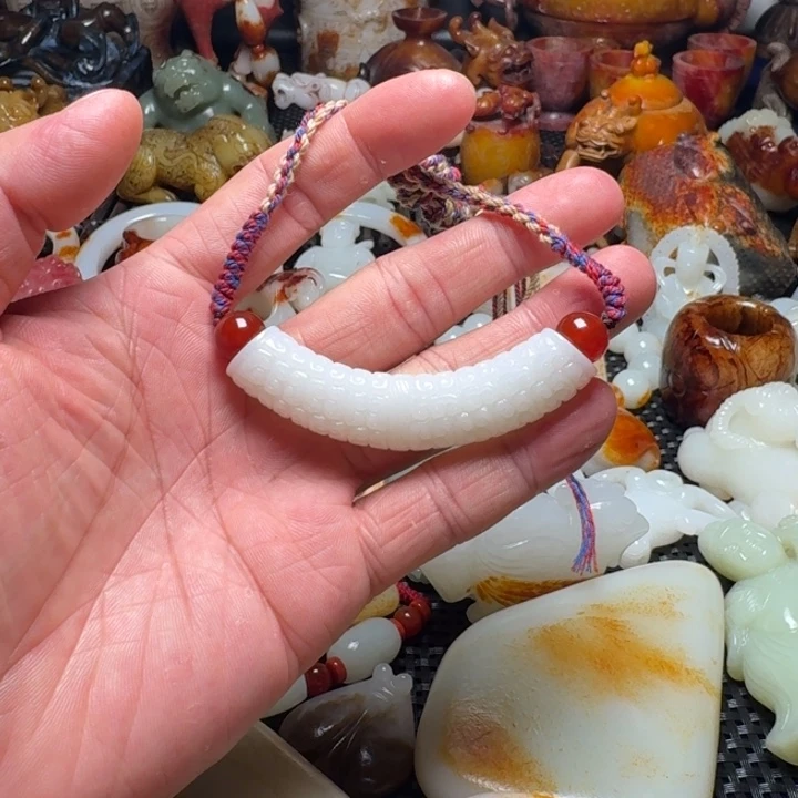 和田玉未镶嵌挂件刘**意