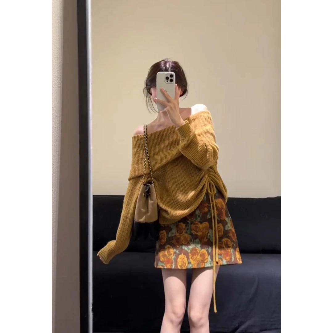 MARIE.COCO美拉德一字肩长袖针织衫碎花半身裙女秋季新款时尚套装