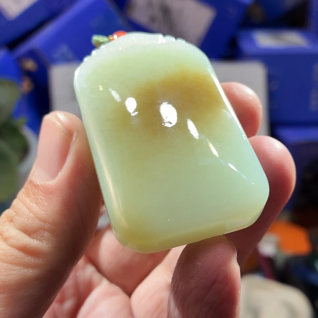 和田玉（糖玉）未镶嵌颈饰