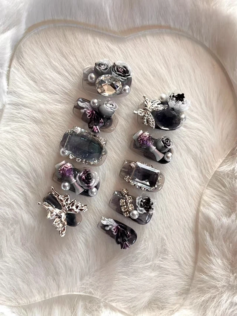 纯手工重工穿戴甲精致美观时尚必备