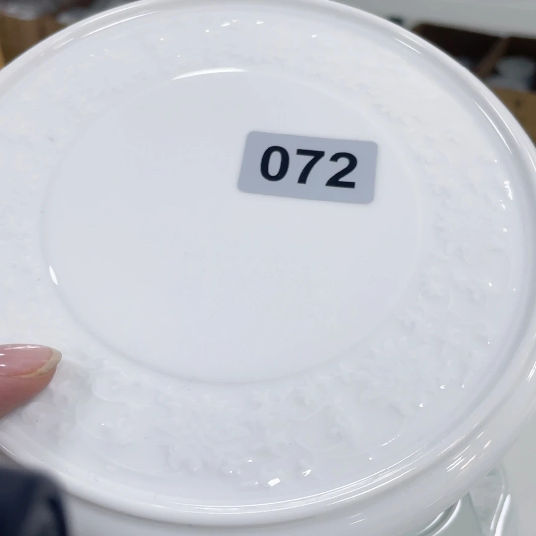 山**风壶承雕刻缠枝莲高白泥072