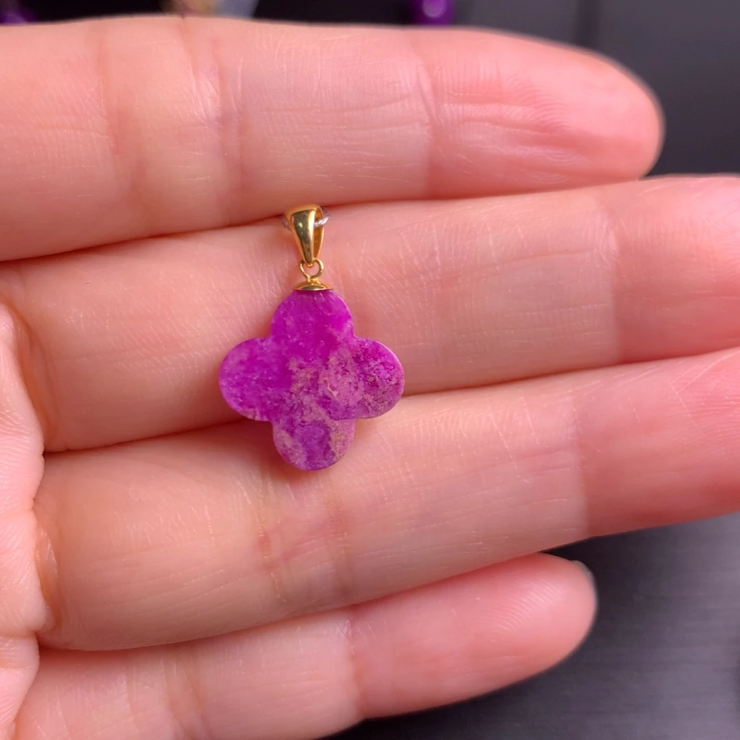 18K金镶嵌苏纪石（舒俱来）吊坠