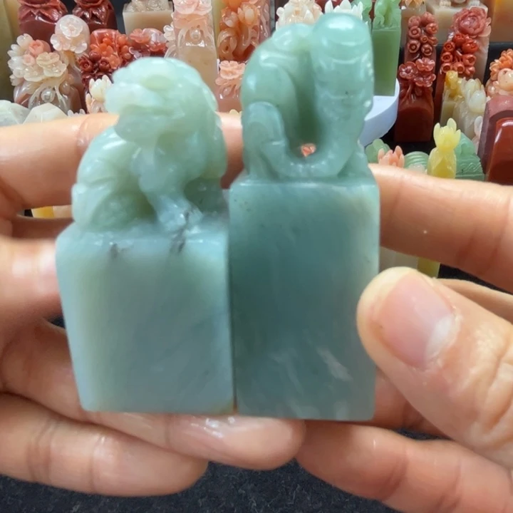 云南石云南天青石钮章