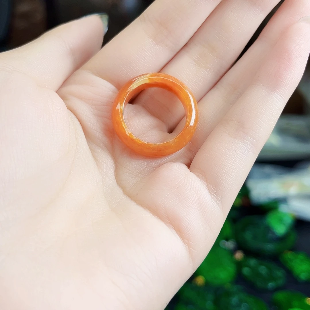 颈饰未镶嵌翡翠多样性