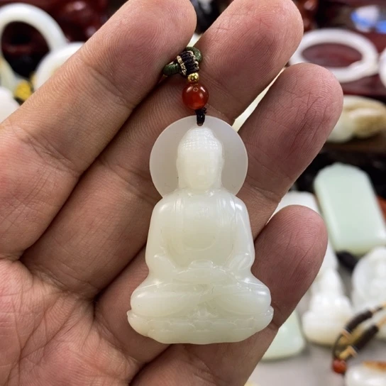 和田玉未镶嵌颈饰欣*