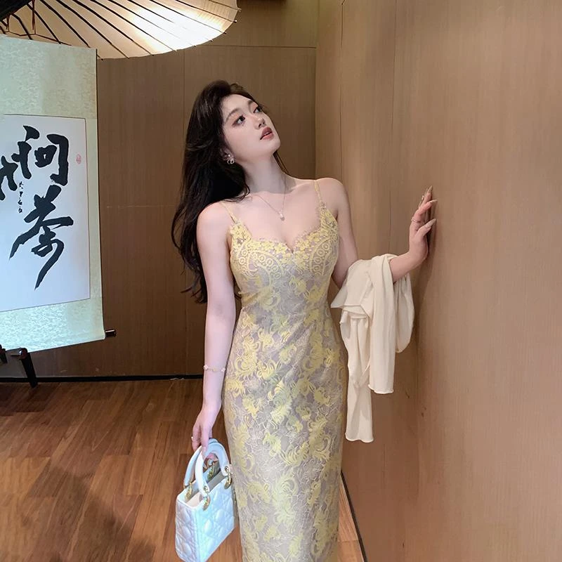 法芬图黄色蕾丝吊带连衣裙超好看气质法式长裙包臀裙洋气别致裙子