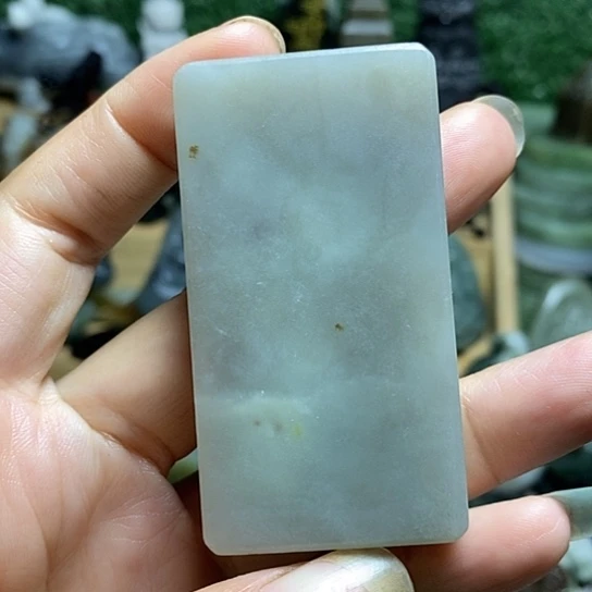 未镶嵌和田玉（糖玉）珠宝半成品