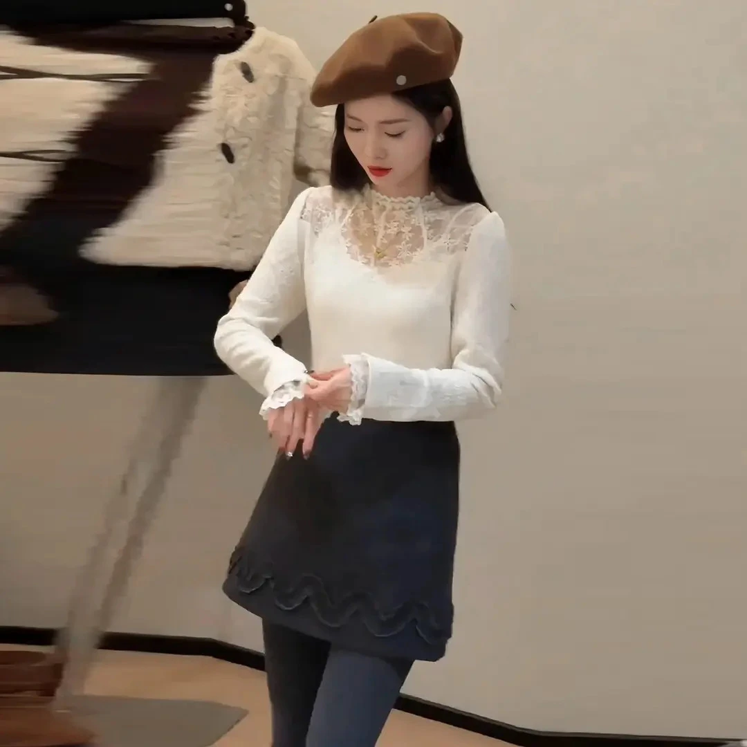 蕾丝拼接半高领打底衫女2025秋冬款木耳边设计镂空加绒加厚蕾丝衫