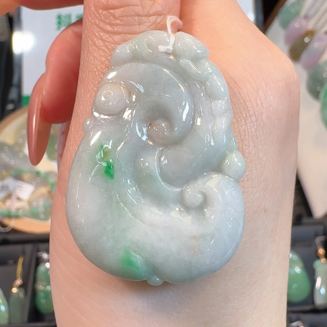 翡翠挂件未镶嵌如意