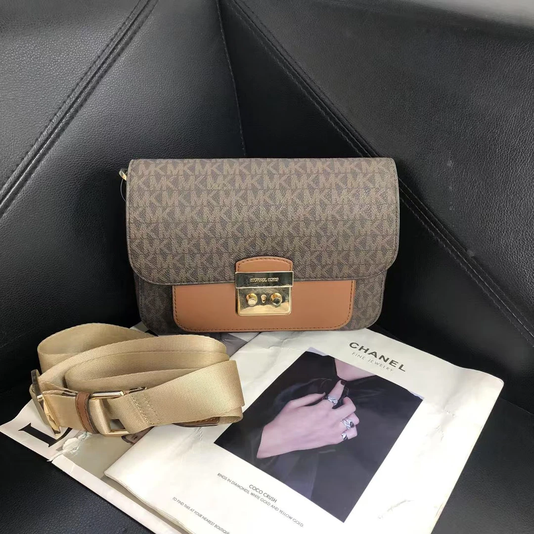 95新 MICHAELKORS/迈克高仕 捐金沉珠/单肩