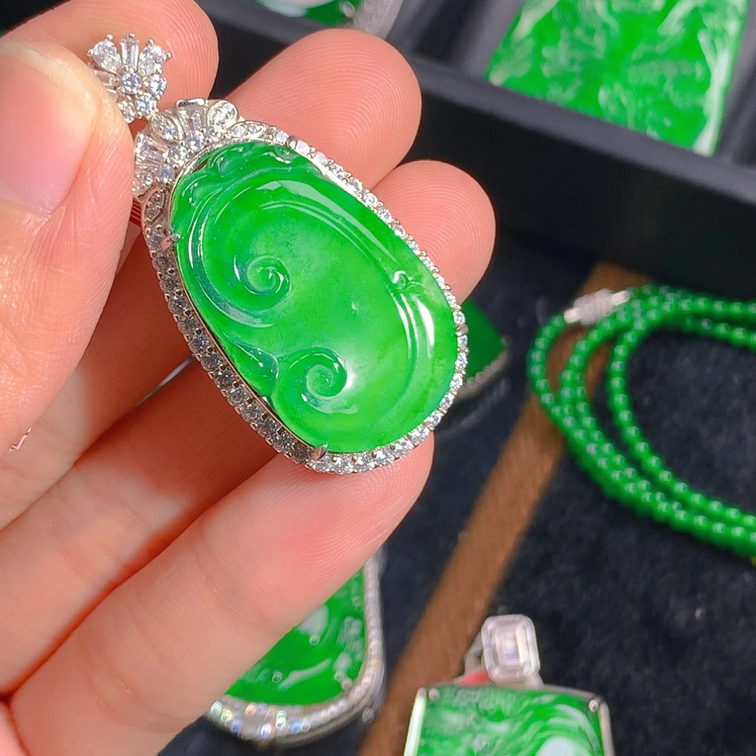 翡翠吊坠(不含链)未镶嵌