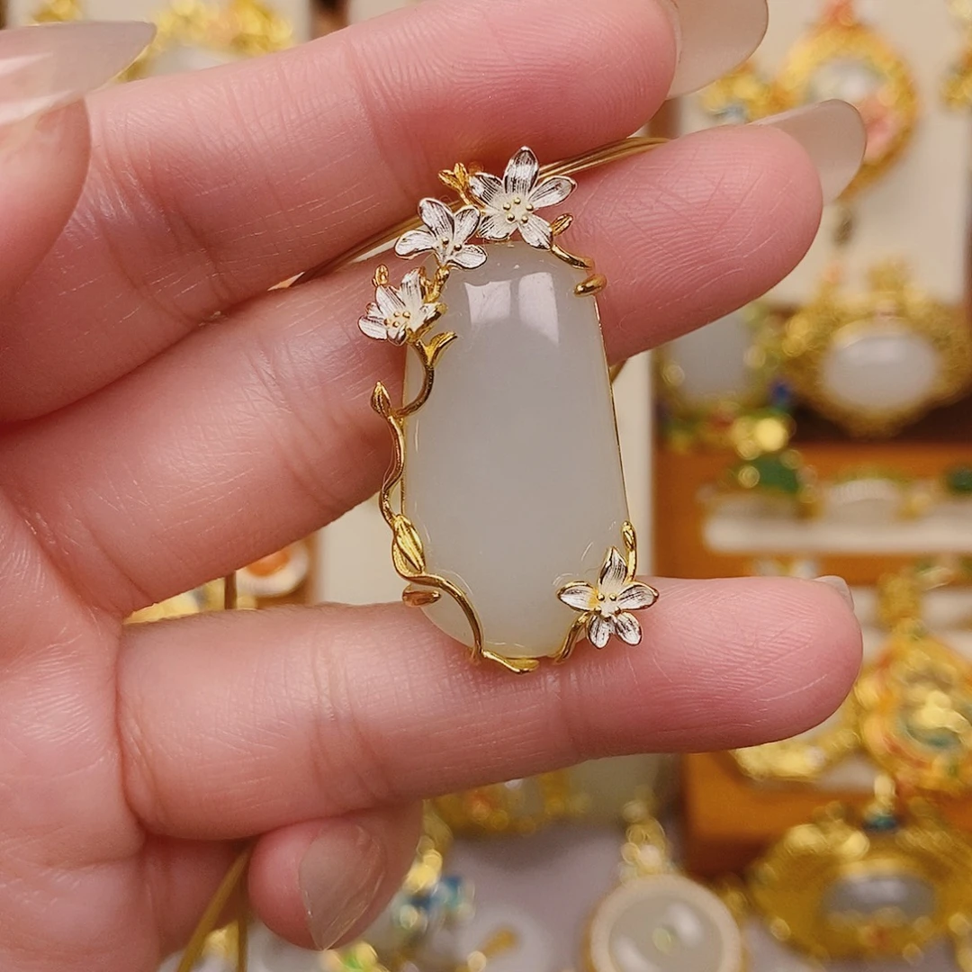 和田玉银S925镀金镶嵌颈饰