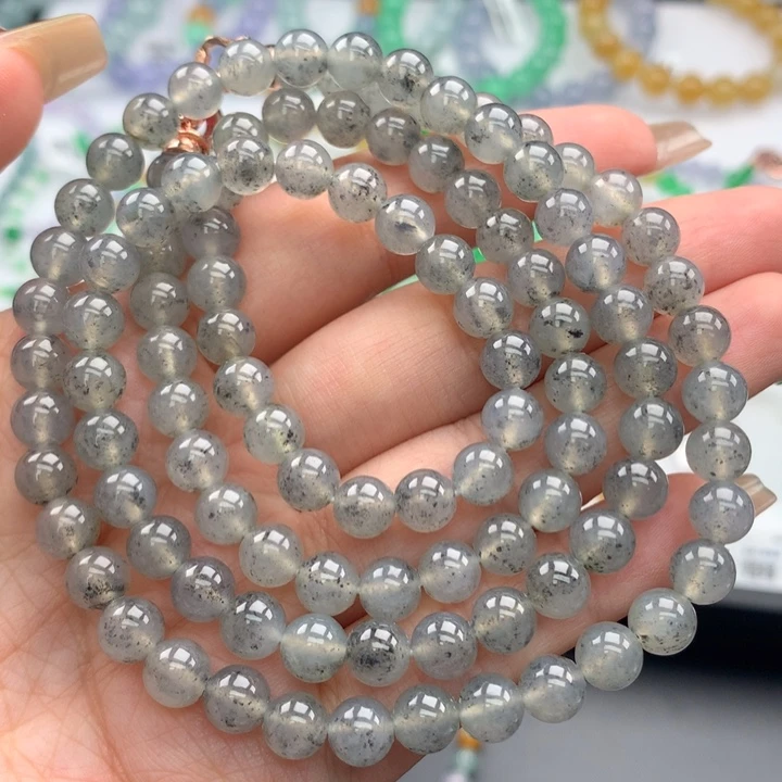 翡翠手镯未镶嵌翡翠