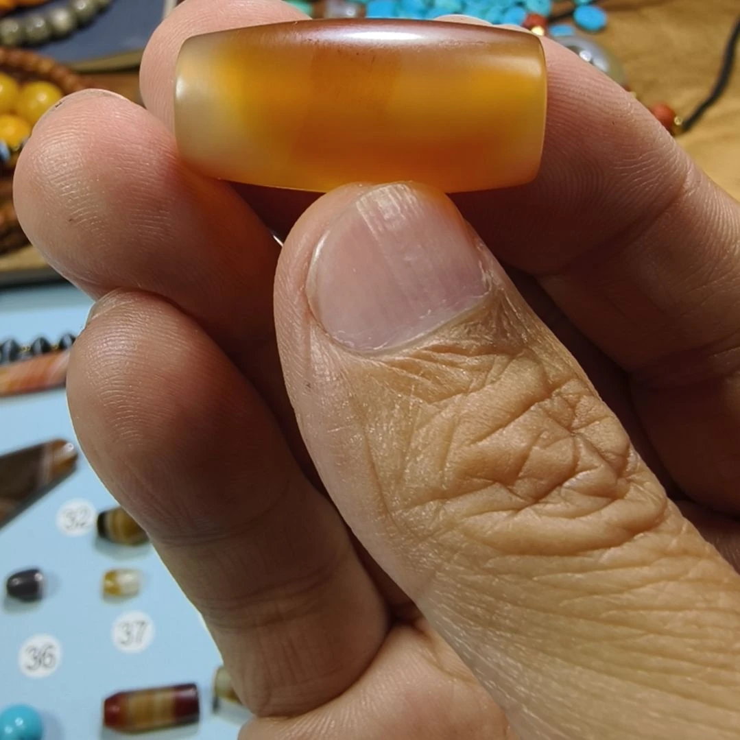 玛瑙/玉髓未镶嵌天然原矿玛瑙