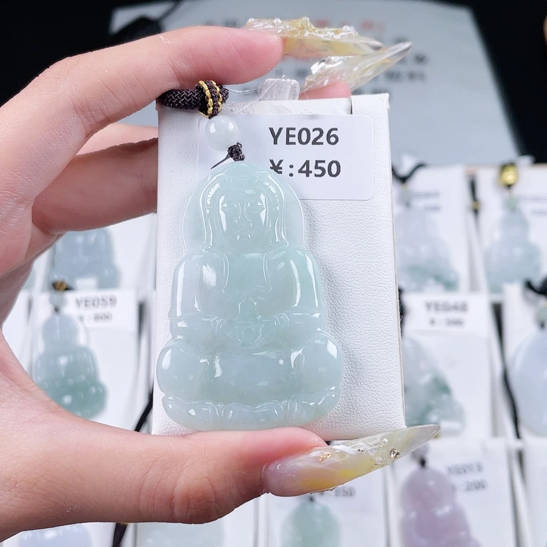 翡翠未镶嵌颈饰YE026